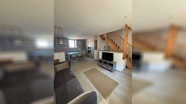 Ma-Cabane - Location Maison SERRIERES, 55 m²