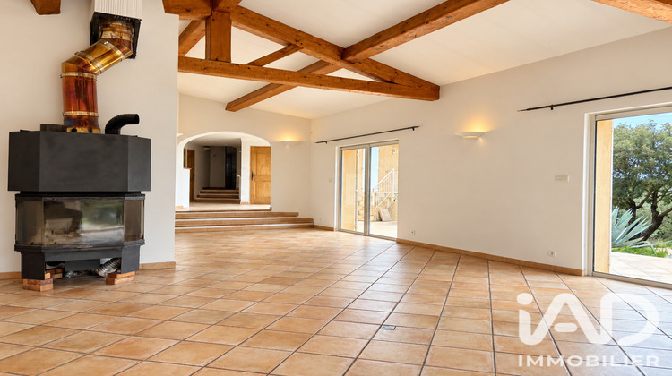 Ma-Cabane - Location Maison Signes, 173 m²