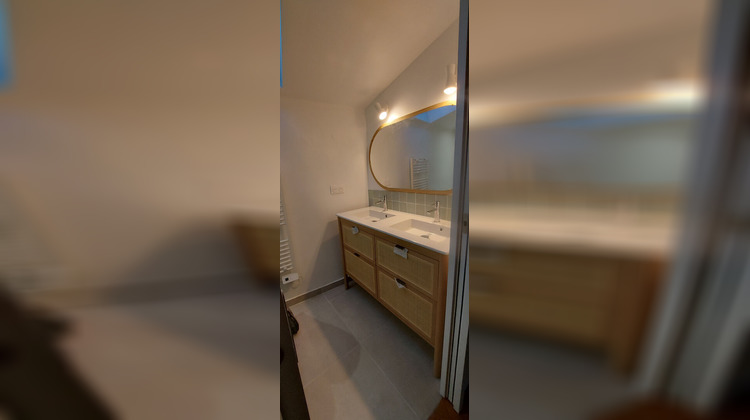 Ma-Cabane - Location Maison SIMIANE-COLLONGUE, 59 m²