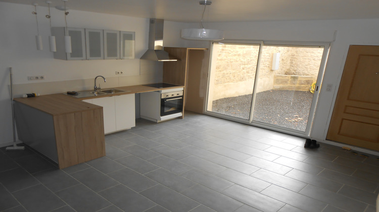 Ma-Cabane - Location Maison Souvignargues, 81 m²