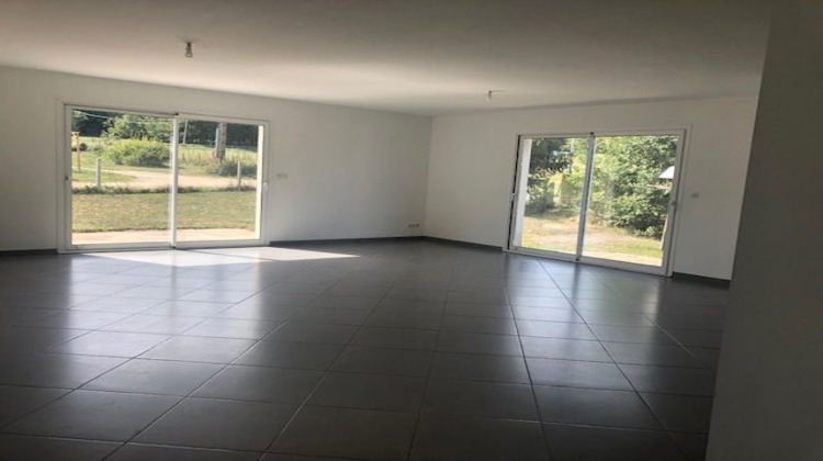Ma-Cabane - Location Maison ST LAURENT SUR MANOIRE, 136 m²