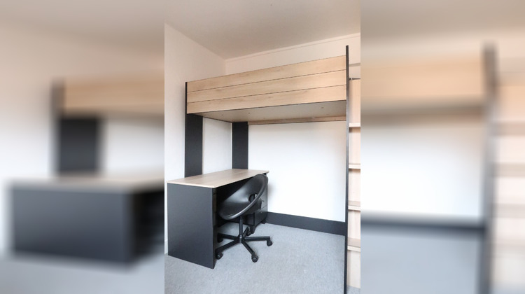Ma-Cabane - Location Maison SURY LE COMTAL, 66 m²