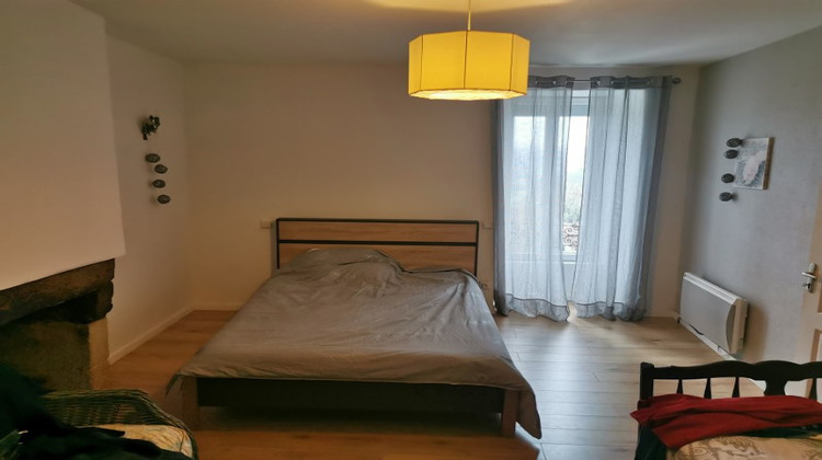 Ma-Cabane - Location Maison Thenon, 80 m²