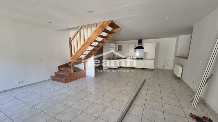 Ma-Cabane - Location Maison Thiers, 68 m²