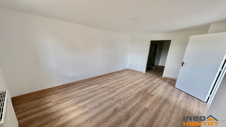 Ma-Cabane - Location Maison TINTENIAC, 115 m²