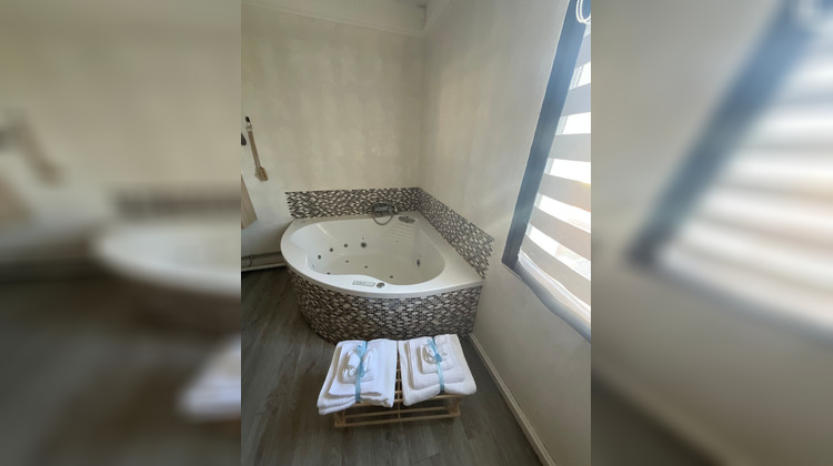 Ma-Cabane - Location Maison TONNAY-CHARENTE, 104 m²