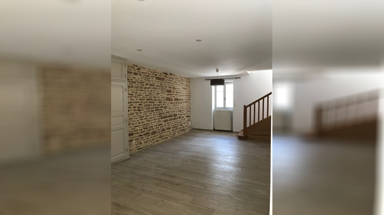 Ma-Cabane - Location Maison TOURNUS, 67 m²