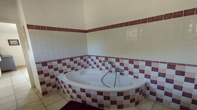 Ma-Cabane - Location Maison TOURRETTES-SUR-LOUP, 188 m²