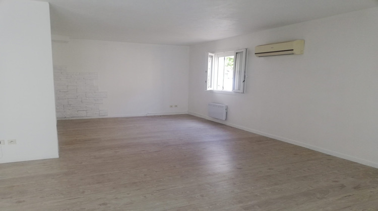 Ma-Cabane - Location Maison Valréas, 72 m²