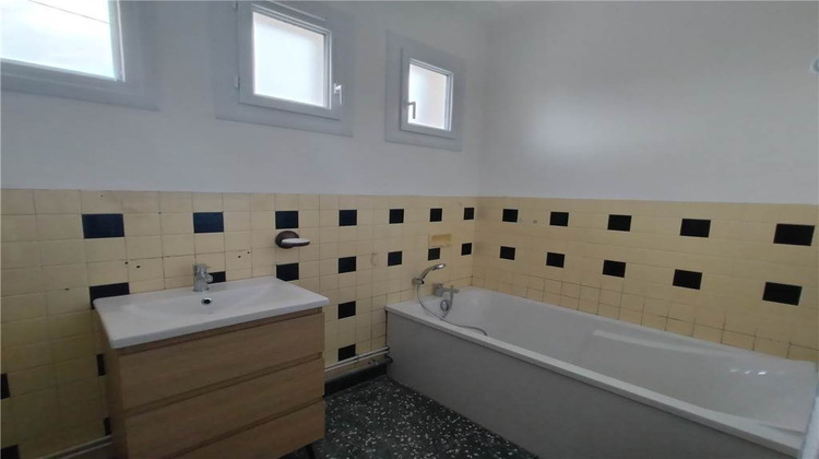 Ma-Cabane - Location Maison Valréas, 80 m²
