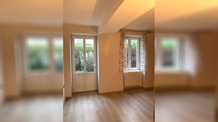 Ma-Cabane - Location Maison VARENNES-LE-GRAND, 95 m²