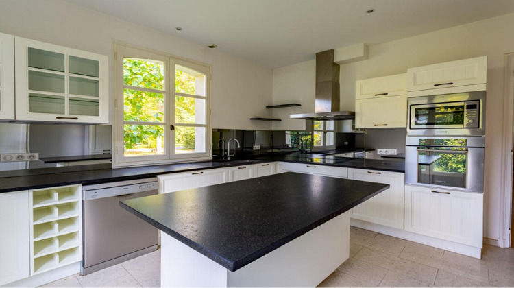 Ma-Cabane - Location Maison VERN-SUR-SEICHE, 250 m²