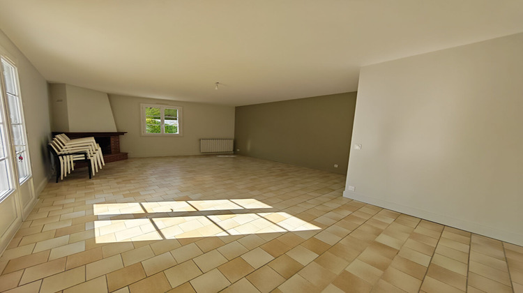 Ma-Cabane - Location Maison VERNOU-SUR-BRENNE, 141 m²