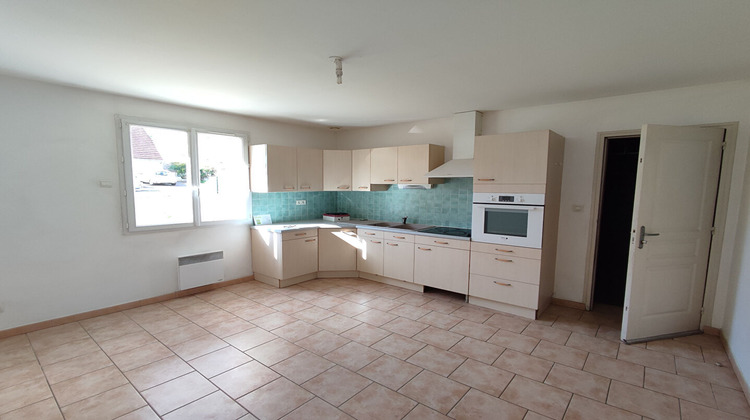 Ma-Cabane - Location Maison VIBRAYE, 75 m²
