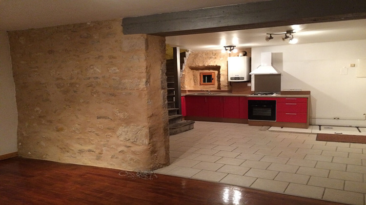 Ma-Cabane - Location Maison VIC-LE-COMTE, 100 m²
