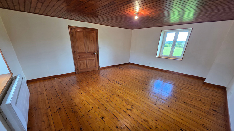 Ma-Cabane - Location Maison VIEU-D'IZENAVE, 67 m²