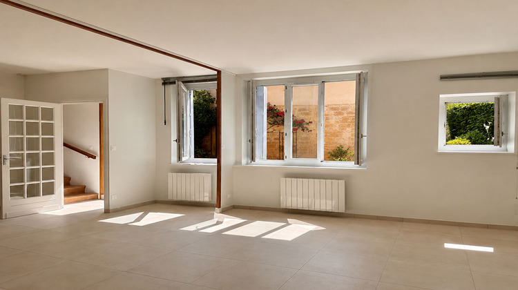 Ma-Cabane - Location Maison VILLE-SUR-JARNIOUX, 88 m²