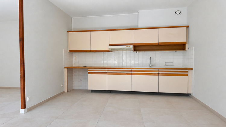 Ma-Cabane - Location Maison VILLE-SUR-JARNIOUX, 88 m²