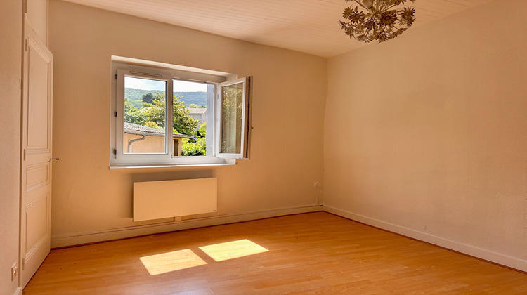 Ma-Cabane - Location Maison VILLE-SUR-JARNIOUX, 88 m²