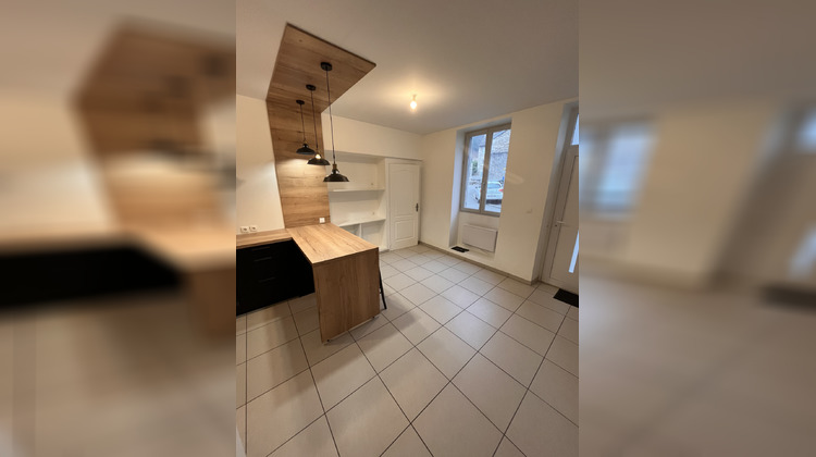 Ma-Cabane - Location Maison Villebois, 55 m²