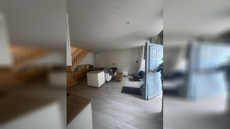 Ma-Cabane - Location Maison Villebois, 61 m²