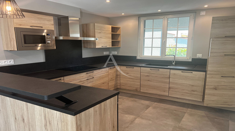 Ma-Cabane - Location Maison VILLEMOUSTAUSSOU, 77 m²