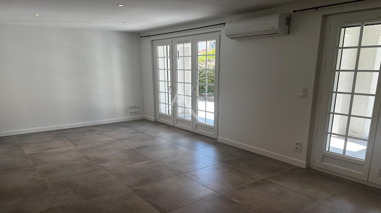 Ma-Cabane - Location Maison VILLEMOUSTAUSSOU, 77 m²
