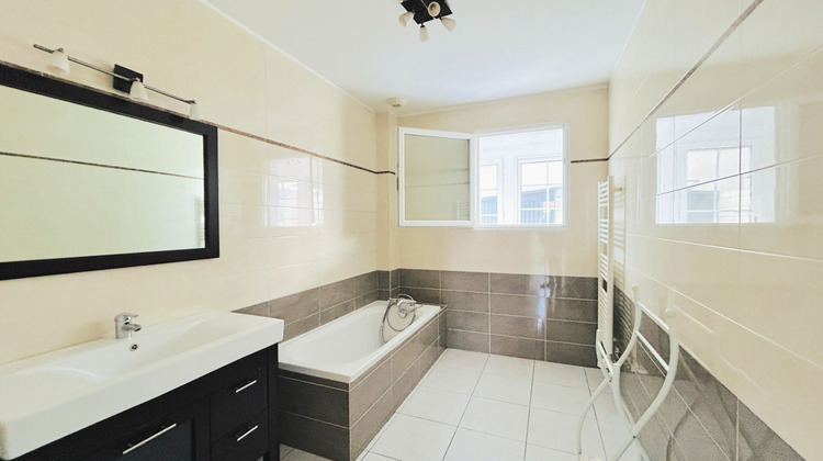 Ma-Cabane - Location Maison VILLENAVE-D'ORNON, 90 m²