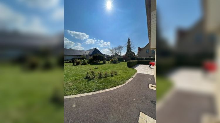 Ma-Cabane - Location Maison VILLONS-LES-BUISSONS, 142 m²