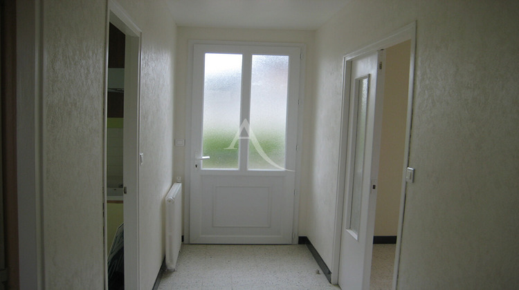 Ma-Cabane - Location Maison VITRY-AUX-LOGES, 65 m²