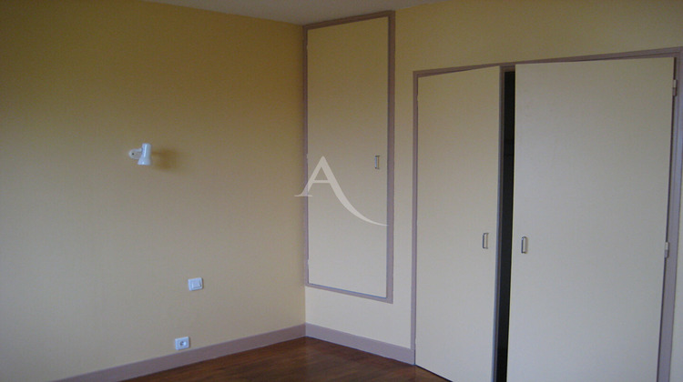 Ma-Cabane - Location Maison VITRY-AUX-LOGES, 65 m²