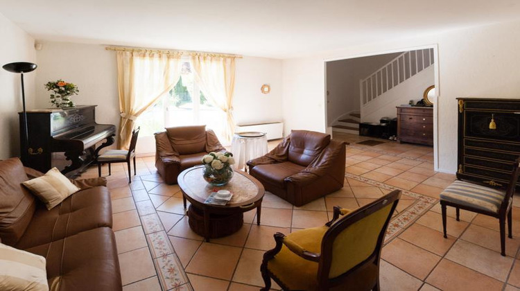 Ma-Cabane - Location Maison VOISINS-LE-BRETONNEUX, 180 m²