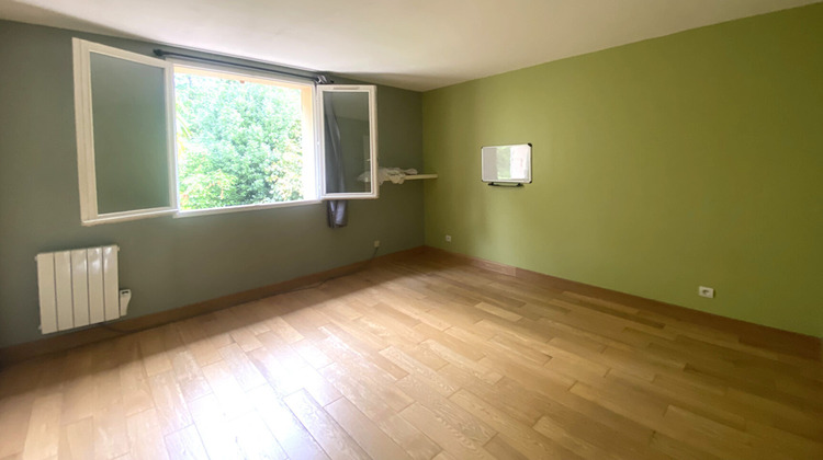 Ma-Cabane - Location Maison VOISINS-LE-BRETONNEUX, 145 m²