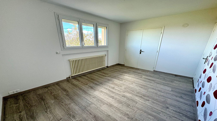 Ma-Cabane - Location Maison VOLVIC, 170 m²