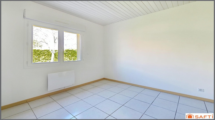 Ma-Cabane - Location Maison Yzernay, 85 m²