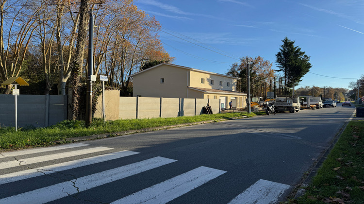 Ma-Cabane - Location Terrain Saint-Médard-d'Eyrans, 250 m²