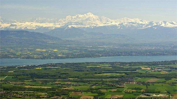 Ma-Cabane - Neuf Appartement DIVONNE LES BAINS, 110 m²