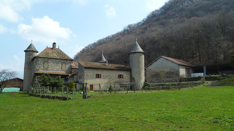 Ma-Cabane - Neuf Appartement ETREMBIERES, 89 m²