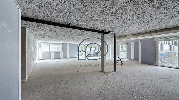 Ma-Cabane - Neuf Divers Croix, 94 m²