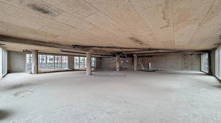 Ma-Cabane - Neuf Local commercial Saint-André-lez-Lille, 384 m²