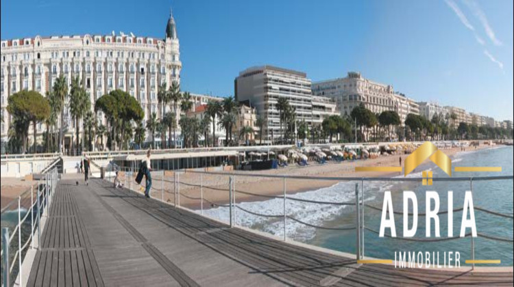 Ma-Cabane - Vente Appartement - LE CANNET, 157 m²