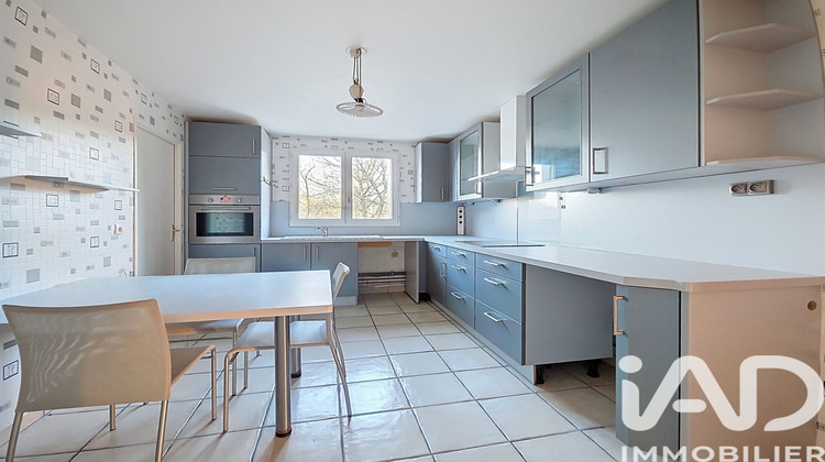 Ma-Cabane - Vente Appartement Émerainville, 72 m²