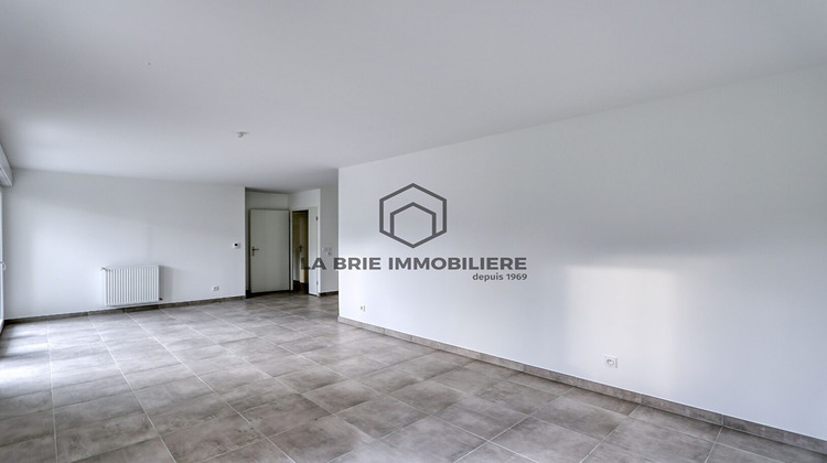 Ma-Cabane - Vente Appartement Émerainville, 70 m²