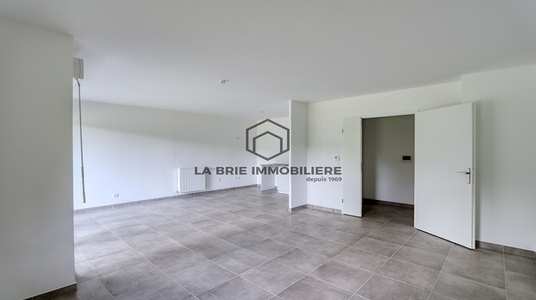 Ma-Cabane - Vente Appartement Émerainville, 80 m²