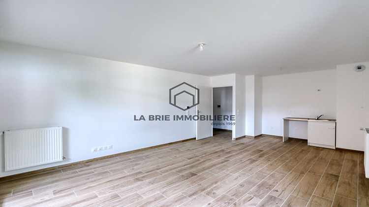 Ma-Cabane - Vente Appartement Émerainville, 60 m²