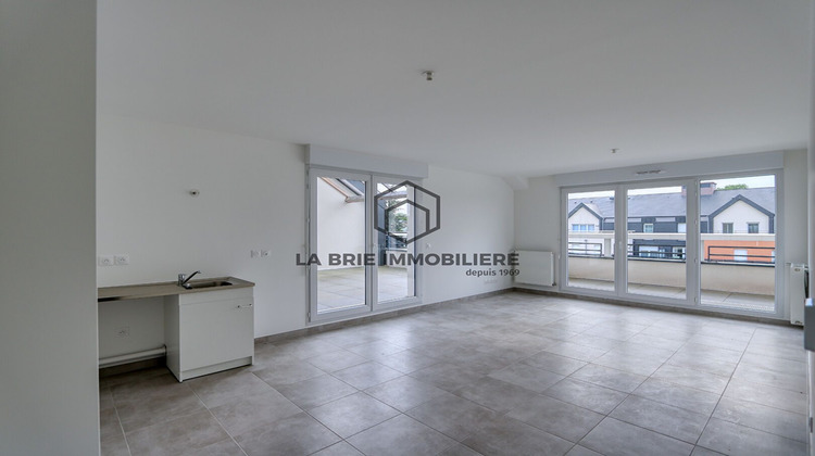 Ma-Cabane - Vente Appartement Émerainville, 77 m²