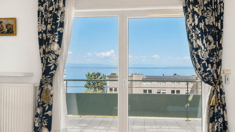Ma-Cabane - Vente Appartement Évian-les-Bains, 95 m²