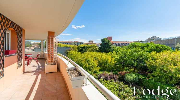 Ma-Cabane - Vente Appartement Aix-en-Provence, 101 m²