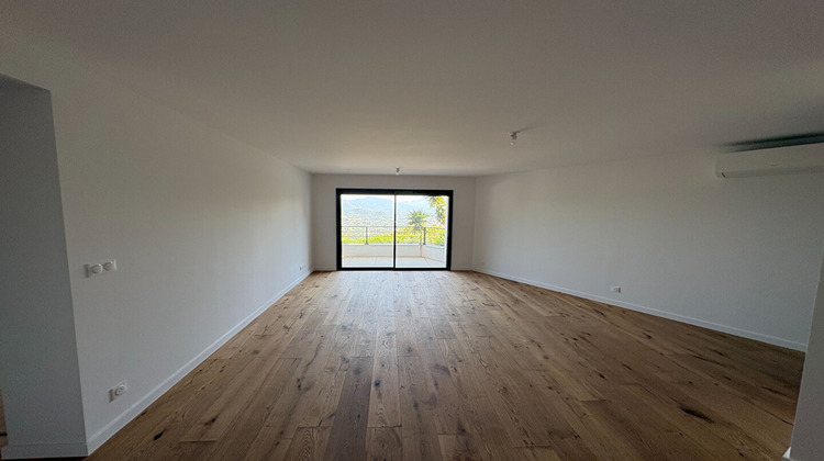 Ma-Cabane - Vente Appartement AJACCIO, 55 m²