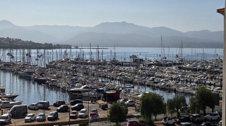 Ma-Cabane - Vente Appartement Ajaccio, 67 m²